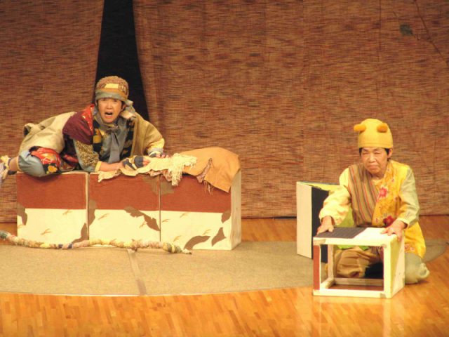 おこんのじょうるりに、ばばさまはあっという間に元気に!