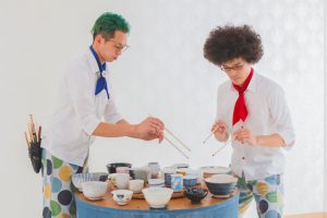 いろんな曲を奏でるdishpone