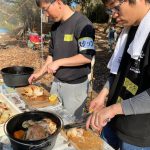 丸どりを味付けして野菜と共に